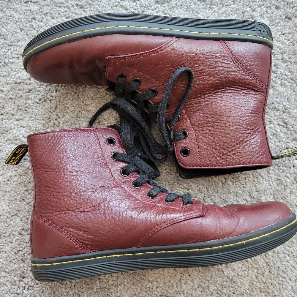 Dr Martens | Leyton Women's Leather Boot